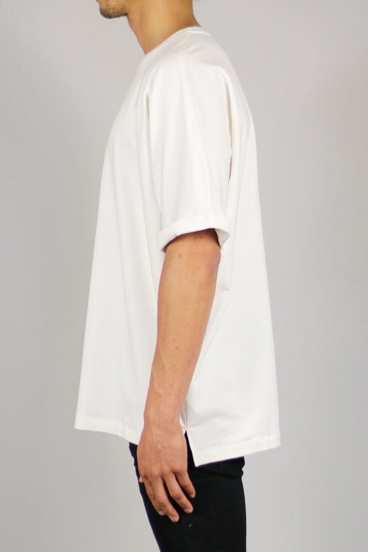 Hana Sleeve T-Shirts