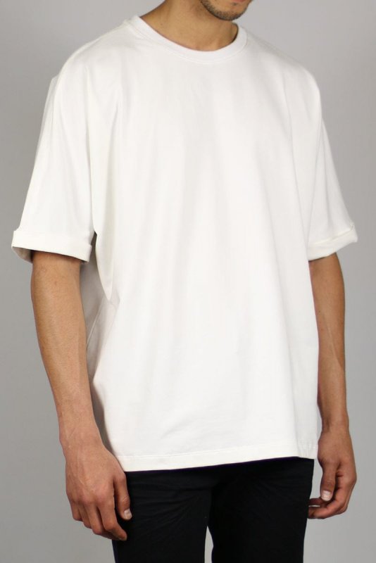 Hana Sleeve T-Shirts